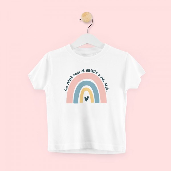 Camiseta "Con mamá al infinto y más allá - niño"